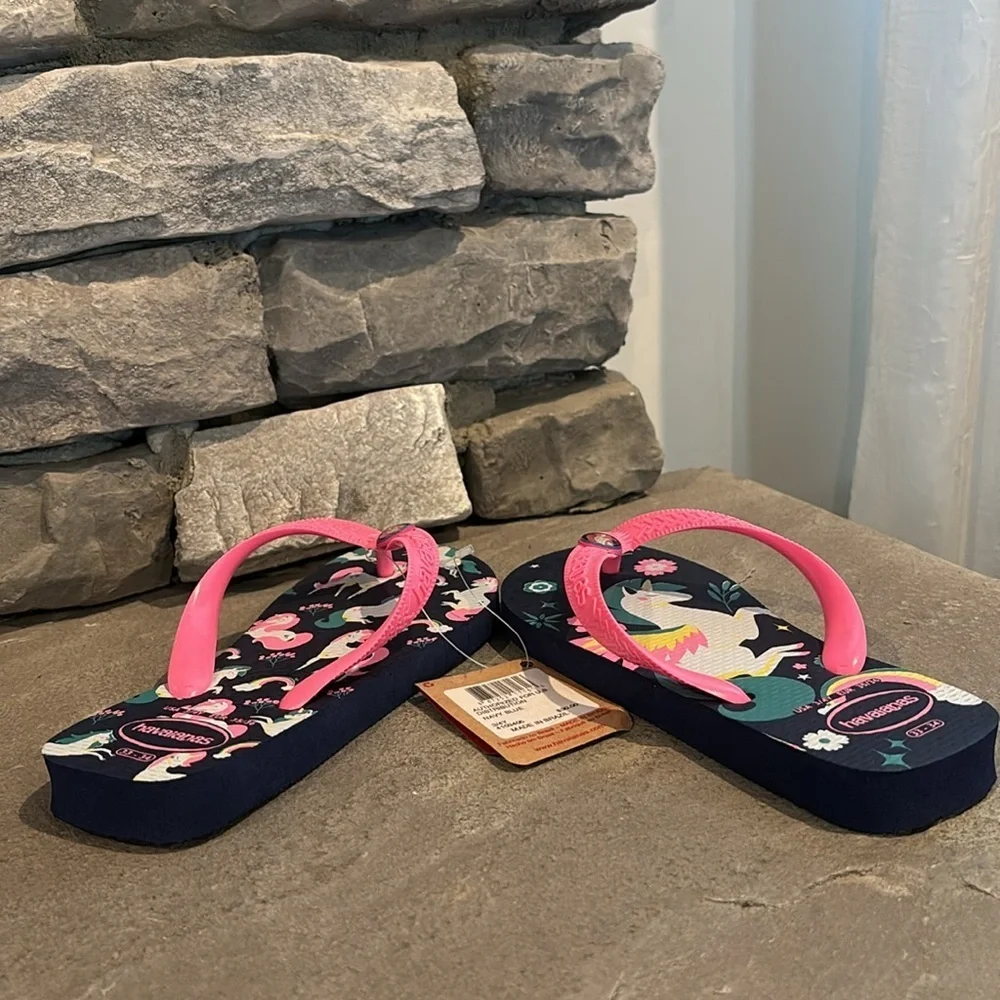 Havaianas Unicorn print thong,textured rice pattern rugged sole,summer flip flop